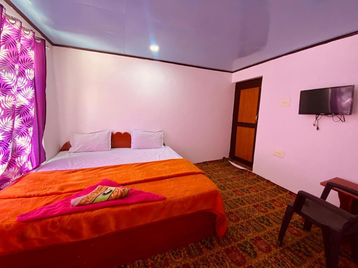 Hotel Border View Kargil Esterno foto