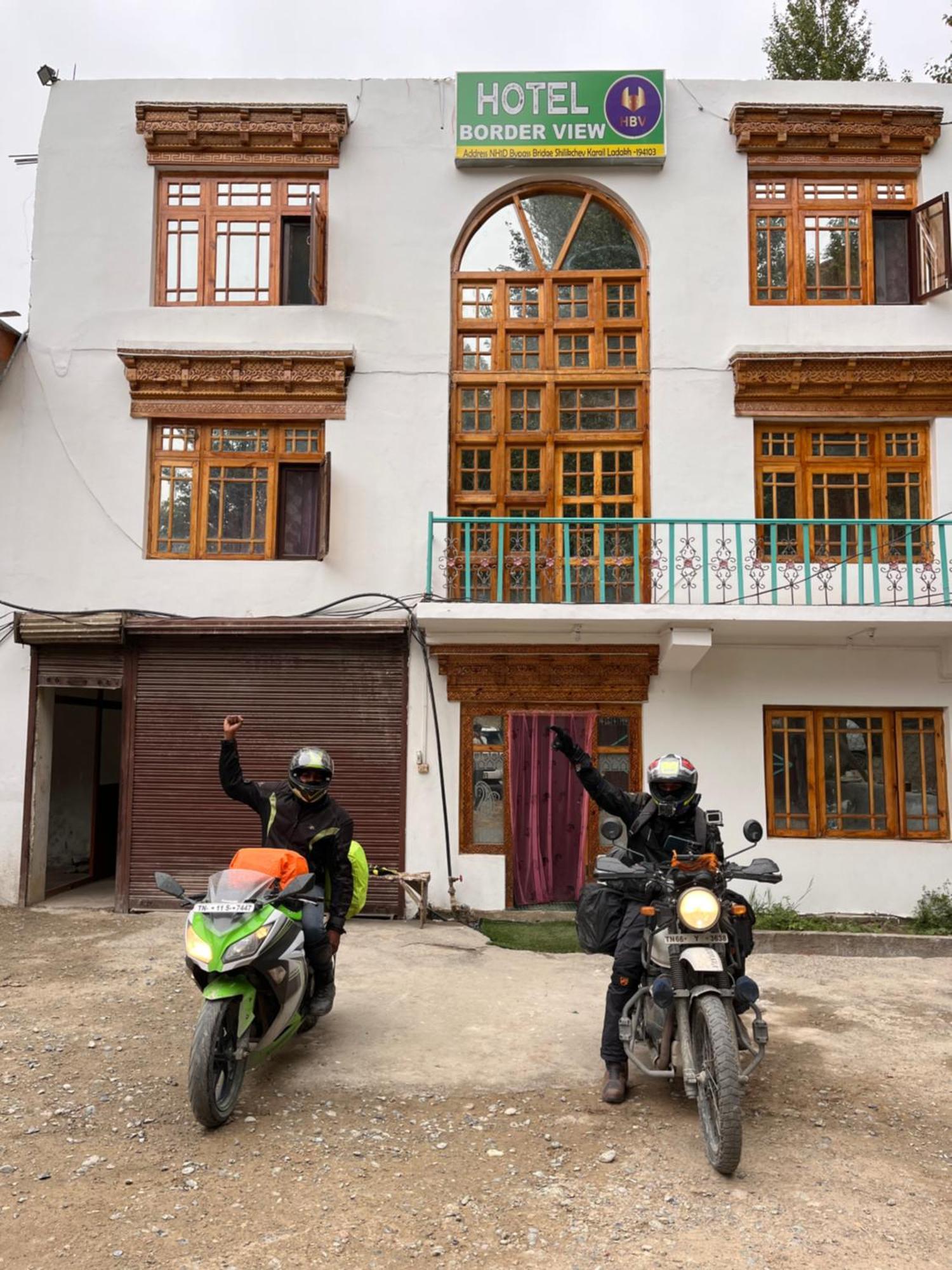 Hotel Border View Kargil Esterno foto